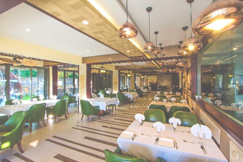 Nitzana Residences & Restaurant Pereybere Beach Exterior photo